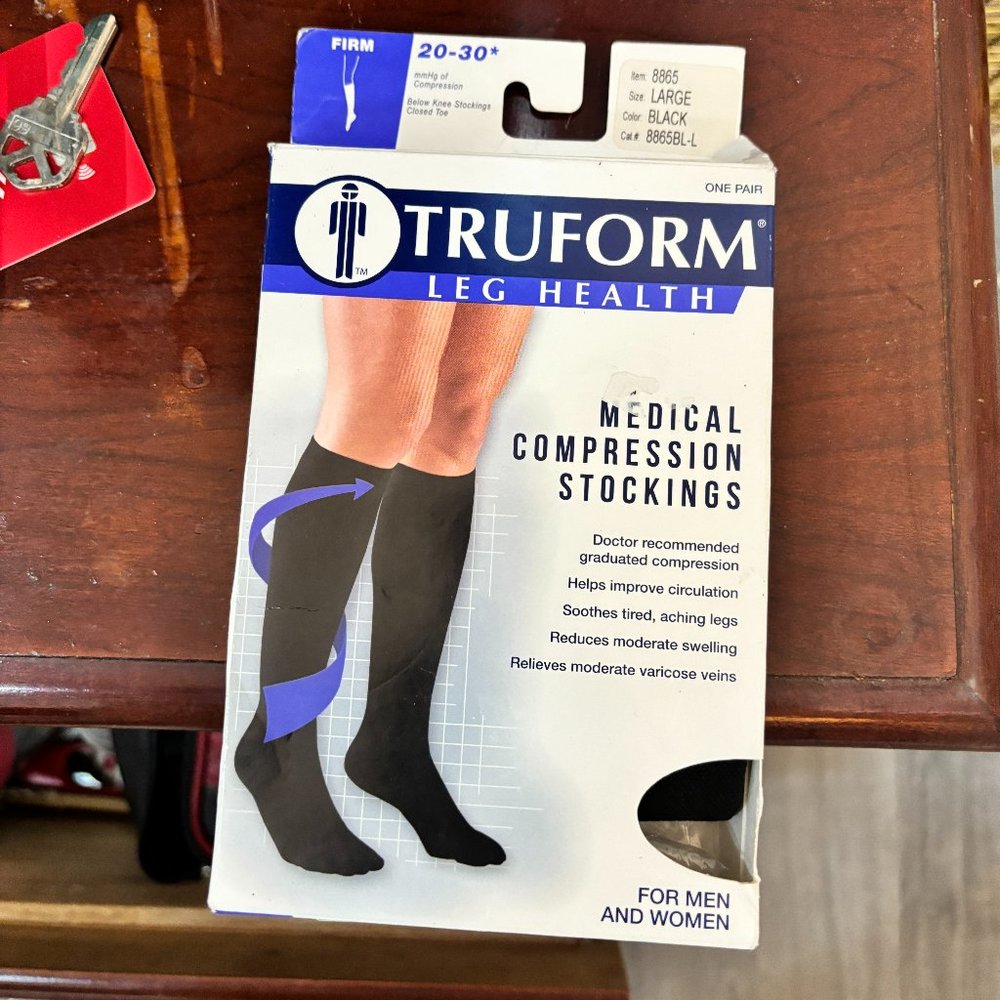 Truform Medical Compression‎ Stockings for Men and Women. Size Large, bla…